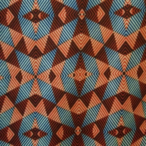 💜3/$20 Lularoe Julia - Picture 2 of 3